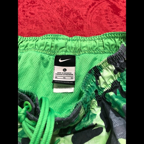 Nike Big Boys Volley Swim Trunks - Picture 4 of 4